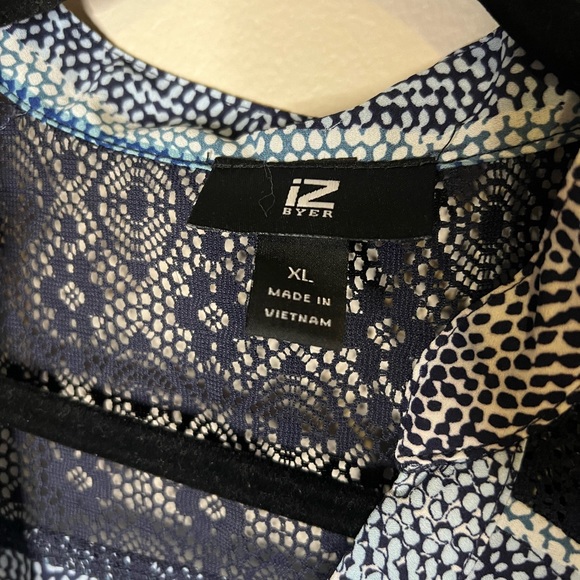 IZ Byer Striped Blouse NWT - Picture 3 of 7